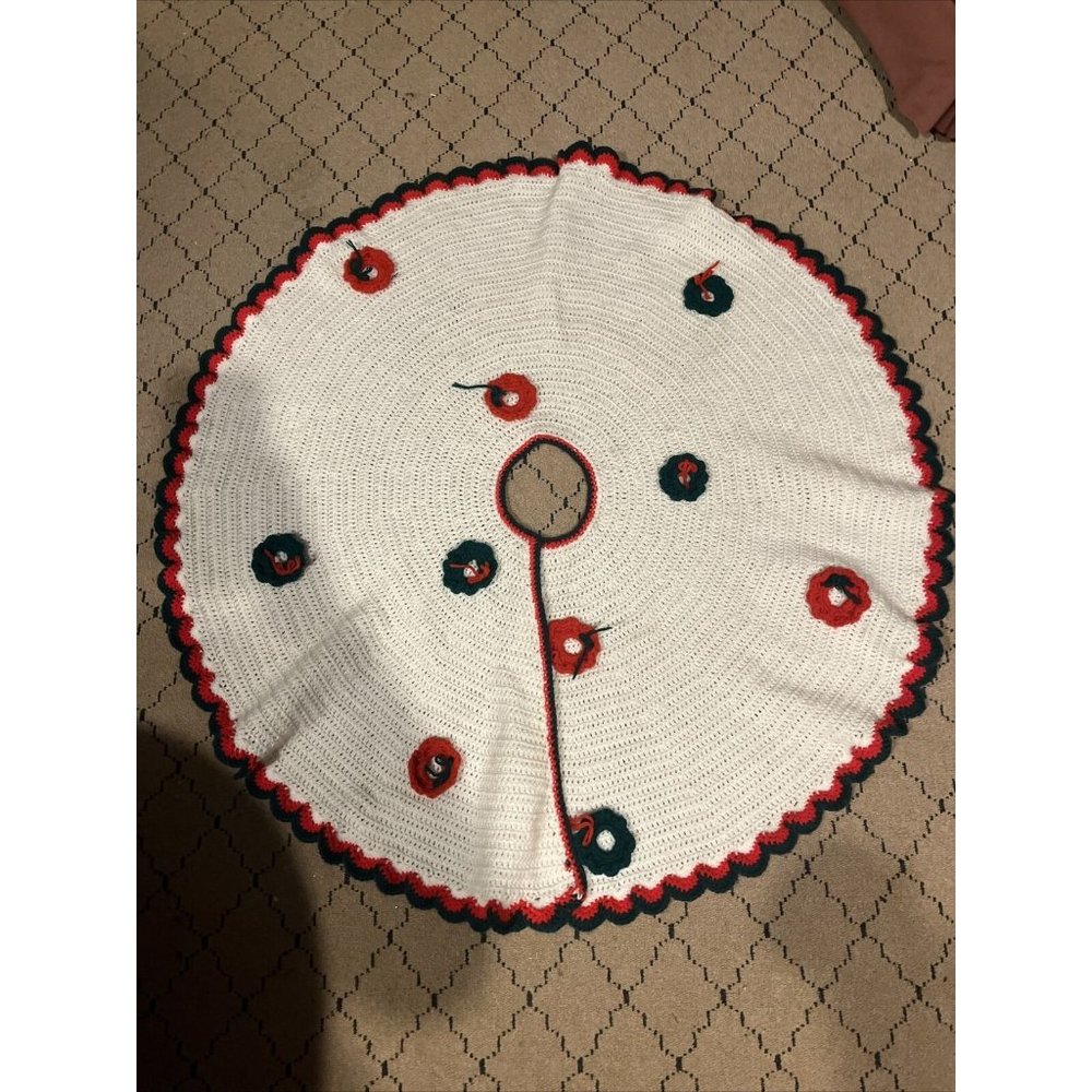 Vintage Handmade Knit Crocheted Red, Green & White Christmas Tree Skirt 40 inch